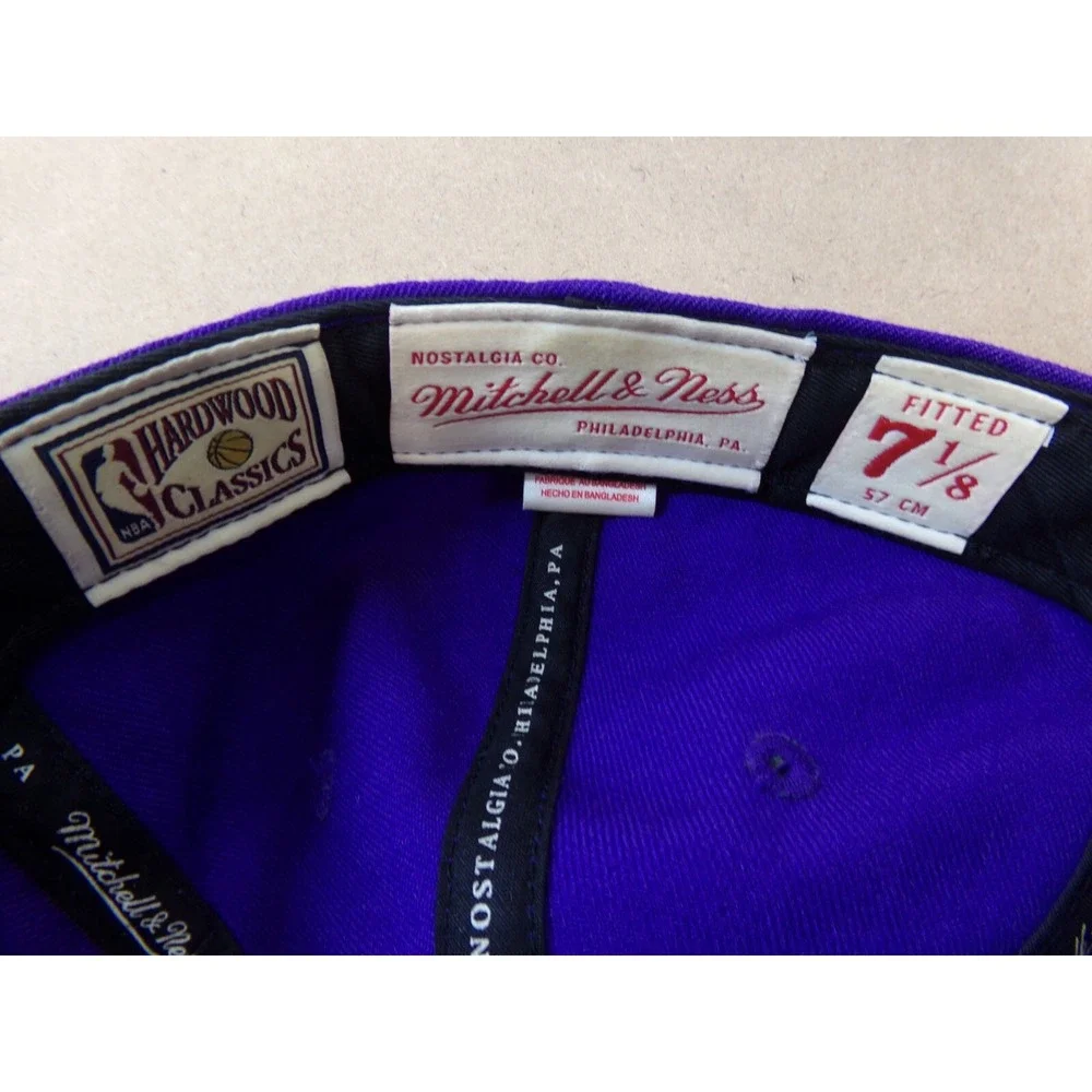 Mitchell & Ness‎ Hardwood Classics NBA Charlotte Hornets Cap Hat Fitted 7 1/8